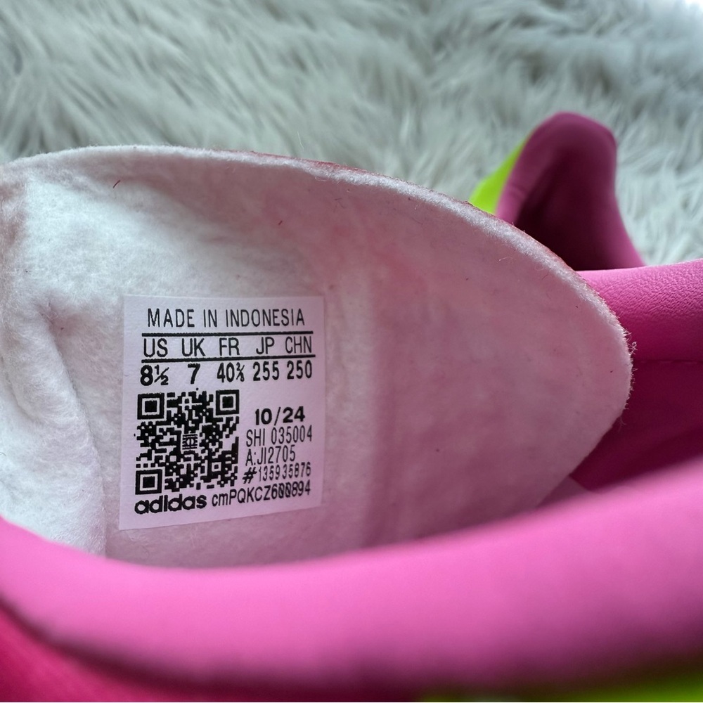ADIDAS Gazelle Bold Shoes Semi Lucid Fuchsia Solar Slime Gold Metallic 8.5 NWT - Picture 7 of 13
